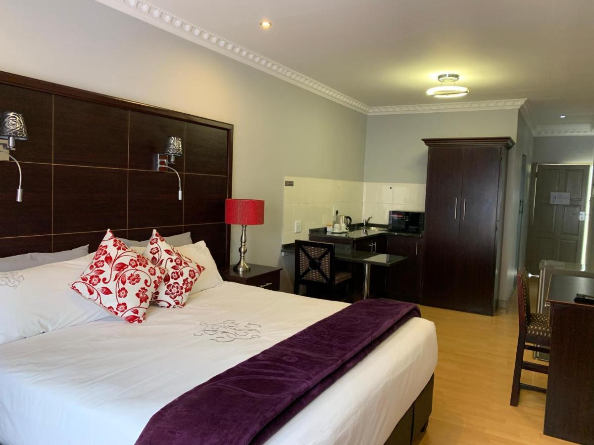 Leighton Court Hotel Нюкасъл Екстериор снимка