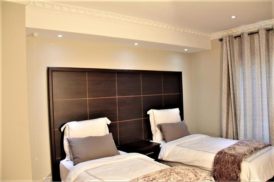 Leighton Court Hotel Нюкасъл Екстериор снимка